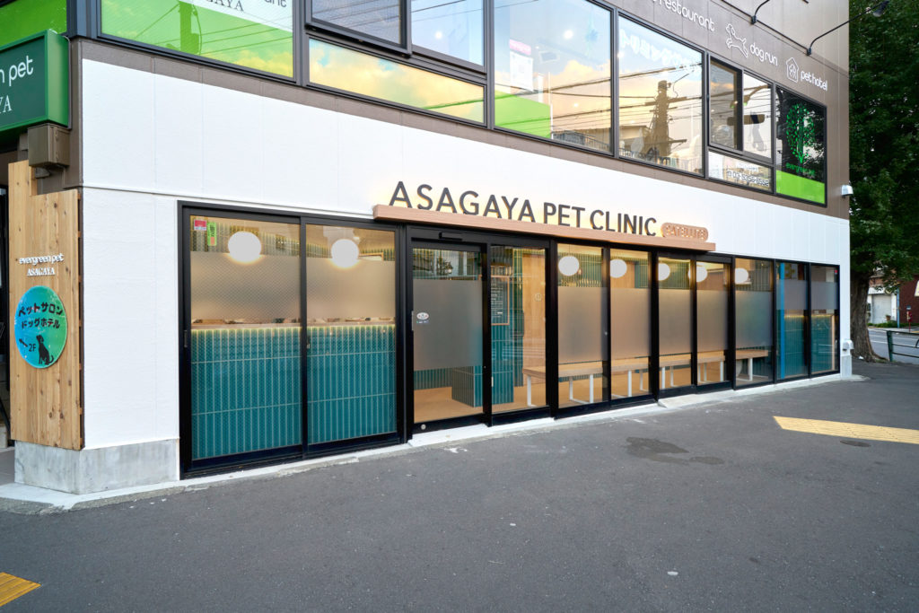 主要道路の交差点に面するサテライト病院（2025）